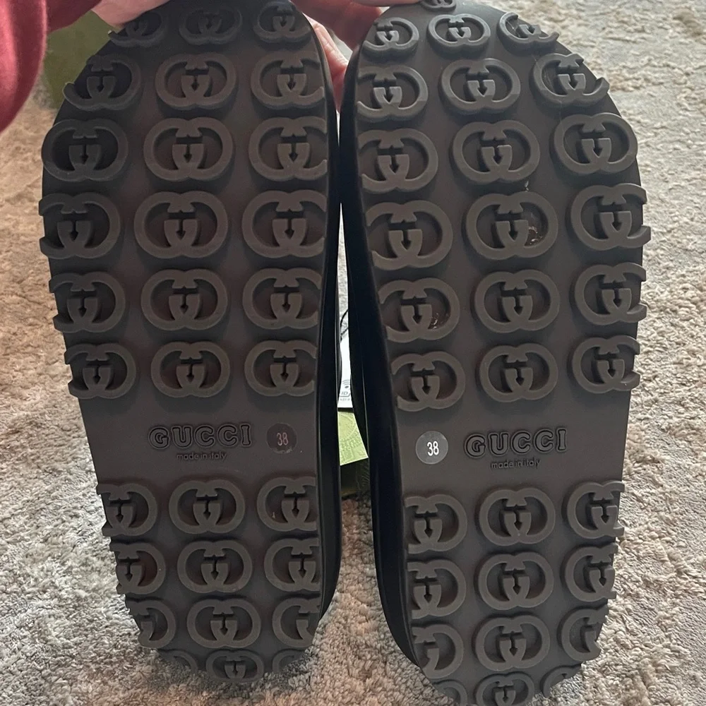 NWT Gucci Interlocking Platform Rubber slides, completely unisex. Size 38/8 - Picture 4 of 8